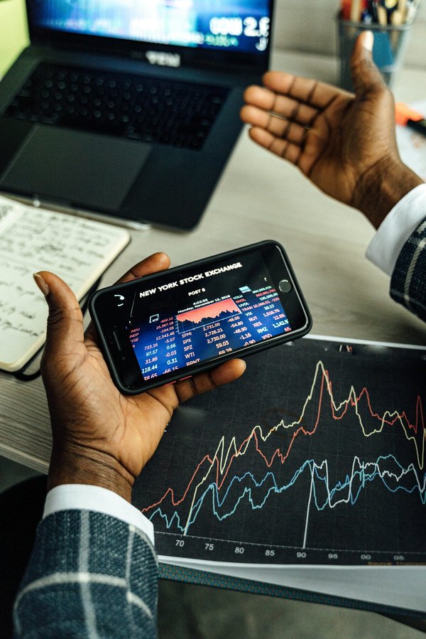 Investir dans les etf en belgique : guide complet 2025